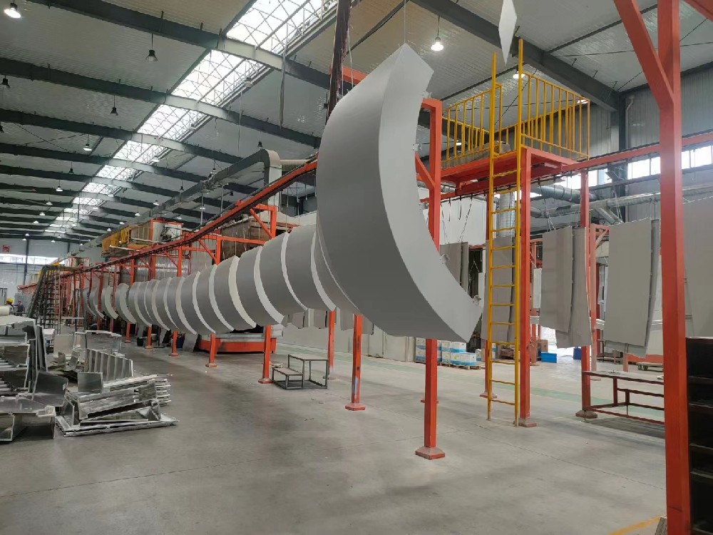 中質鋁單板噴涂線